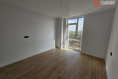 Apartament cu 3 camere în Torontalului - 11