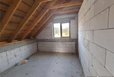 Casă cu 4 camere cu Teren 3251 Mp în Sadova Veche - 11