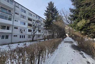 Apartament cu 2 camere semidecomandat în Cornișa - 10