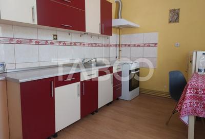 Apartament la casa 2 camere 52 mp si gradina 60 mp Central Cisnadie - 10