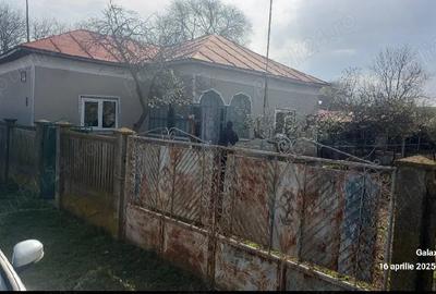 Casă cu 4 camere în Nicolae Bălcescu - 2