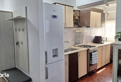 Apartament cu 3 camere în Central - 1
