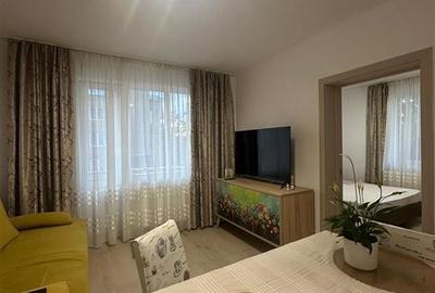 Apartament cu 3 camere decomandat în Decebal