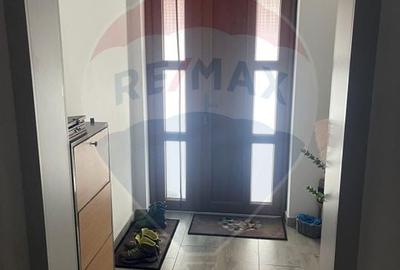 Casă individuală cu 5 camere cu Teren 343 Mp în Est - 6