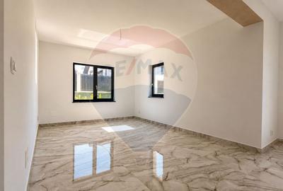 Casă individuală cu 4 camere cu Teren 440 Mp în Miroslava - 11