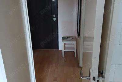 Garsonieră decomandată în Astra - 2