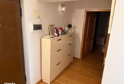 Apartament cu 4 camere decomandat în Rovine - 1
