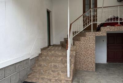 Casă cu 4 camere în Pietroasa - 8