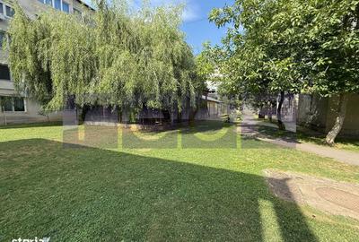 Spațiu comercial, de 240 mp, în Central - 10