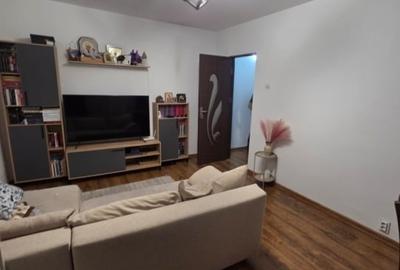 Etaj 3 - Alexandru - Zimbru - 2 camere - mobilat + utilat - 4