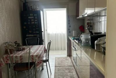 Apartament cu 3 camere decomandat în Dacia - 2