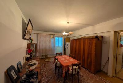 Apartament cu 2 camere decomandat în B-dul București - 6