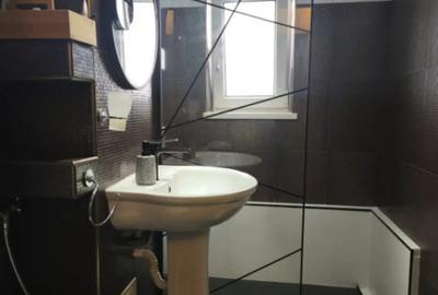 Apartament cu 4 camere decomandat în Rădăuți - 13