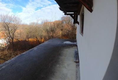 Casă cu 3 camere în Central - 7