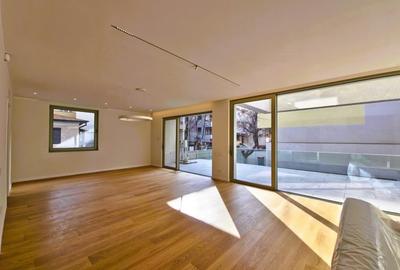 Casă cu 9 camere cu Canalizare în Dorobanți - 8