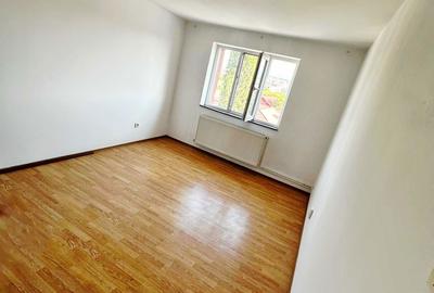 Apartament cu 2 camere decomandat în Central - 8