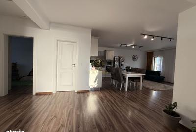 Casă cu 4 camere cu Teren 330 Mp în Păulești - 9