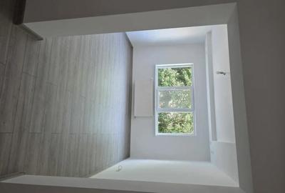 Apartament cu 3 camere decomandat în Central - 3