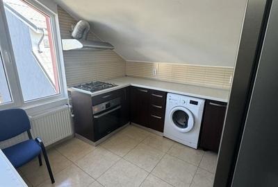 Garsonieră decomandată în Apărătorii Patriei - 3