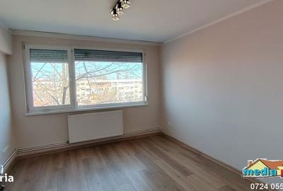 Apartament cu 3 camere semidecomandat în Micro 16 - 10