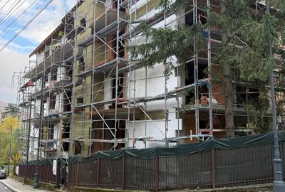 Apartament de 2 camere Centrul Orasului Sinaia - 1