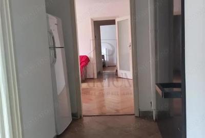 PIATA 700 - ETAJ 2 - CURTE INTERIOARA - 3 CAMERE - 2