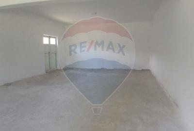 Spatiu comercial central Valea Lunga-Cricov de vanzare 2300 mp teren - 8