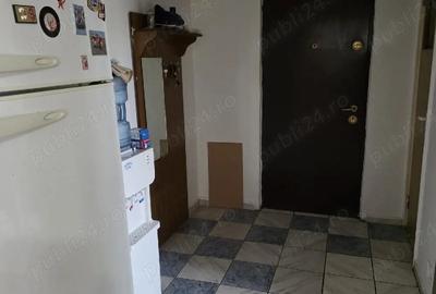 Apartament cu 3 camere semidecomandat în Drumul Taberei - 4