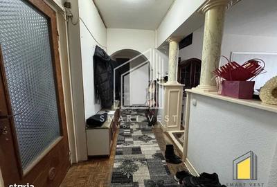 Casă cu 4 camere decomandat în Micro 16 - 2