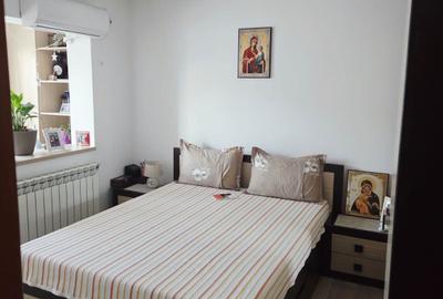 Apartament cu 2 camere decomandat în CET - 4
