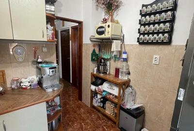 Apartament cu 2 camere decomandat în Banu Mărăcine - 9