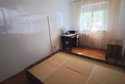Apartament cu 3 camere semidecomandat, mobilat în Dacia - 8