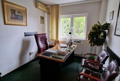 Calea Mosilor 4 camere semidecom. etaj 3/8 bloc 1982 reabilitat, lift, interfon Calea Mosilor 4 camere semidecom. etaj 3/8 bloc 1982 reabilitat, lift, interfon - 3