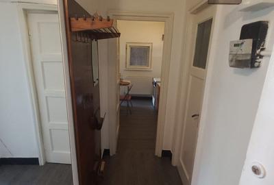 Apartament 3 camere METROU Piata Romana mobilat partial pretabil studenti Apartament 3 camere METROU Piata Romana mobilat partial pretabil studenti - 5