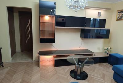 2 Camere vanzare in Bd. Nicolae Grigorescu Nr 5, bloc 4 etaje - 2