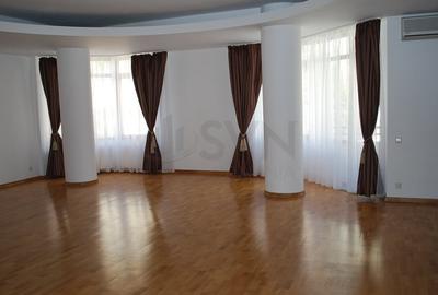 Casă cu 5 camere cu Teren 225 Mp în Primăverii - 1