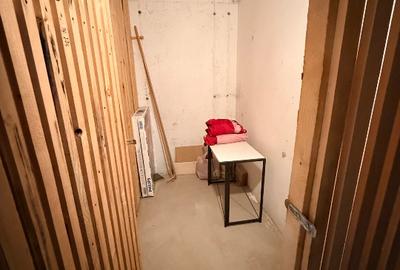 Apartament cu 2 camere decomandat în Tractorul - 11