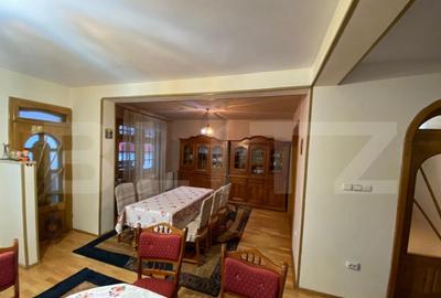 Casă cu 13 camere cu Teren 1487 Mp în Central - 3