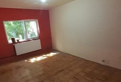 Apartament cu 3 camere decomandat în Aeroport - 2