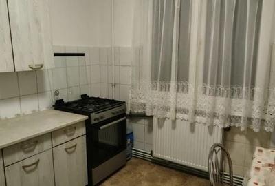 Apartament cu 1 camere decomandat, mobilat în Tractorul - 6