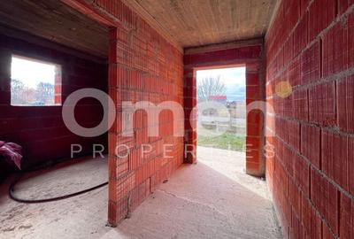 Casă individuală cu 6 camere cu Canalizare în Satulung - 3