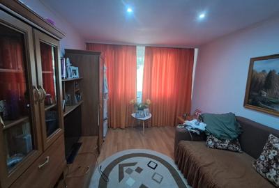 Apartament 3 camere Zona Jandarmerie - Strada Plevnei - etaj 3/3  - 65 mp - 22