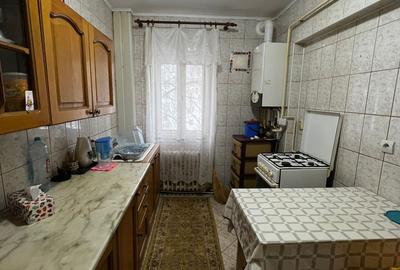 Apartament cu 3 camere decomandat, mobilat în Sud - 6