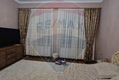 Apartament spatios la curte 2 dormitoare Salonta str. Republicii - 2