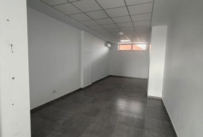 Spațiu comercial, de 52.1 mp, în Orașul Nou - 4