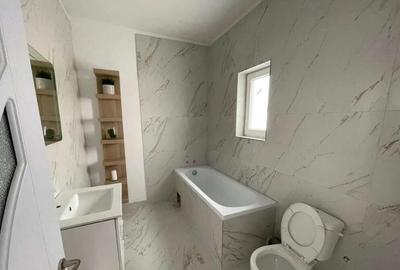 Casă cu 3 camere cu Teren 250 Mp în Central