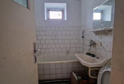 Stefan Cel Mare-Etaj intermediar- 2 camere - 3