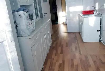 Apartament 3 camere, 75mp, etaj 4, foarte spa?ios, zona Cina din Tecuci - 7