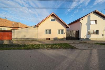 Casa 4 camere Halchiu | teren 400 mp | acces 2 strazi - 2