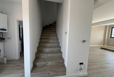 Duplex cu 4 camere cu Canalizare în Moșnița Nouă - 6